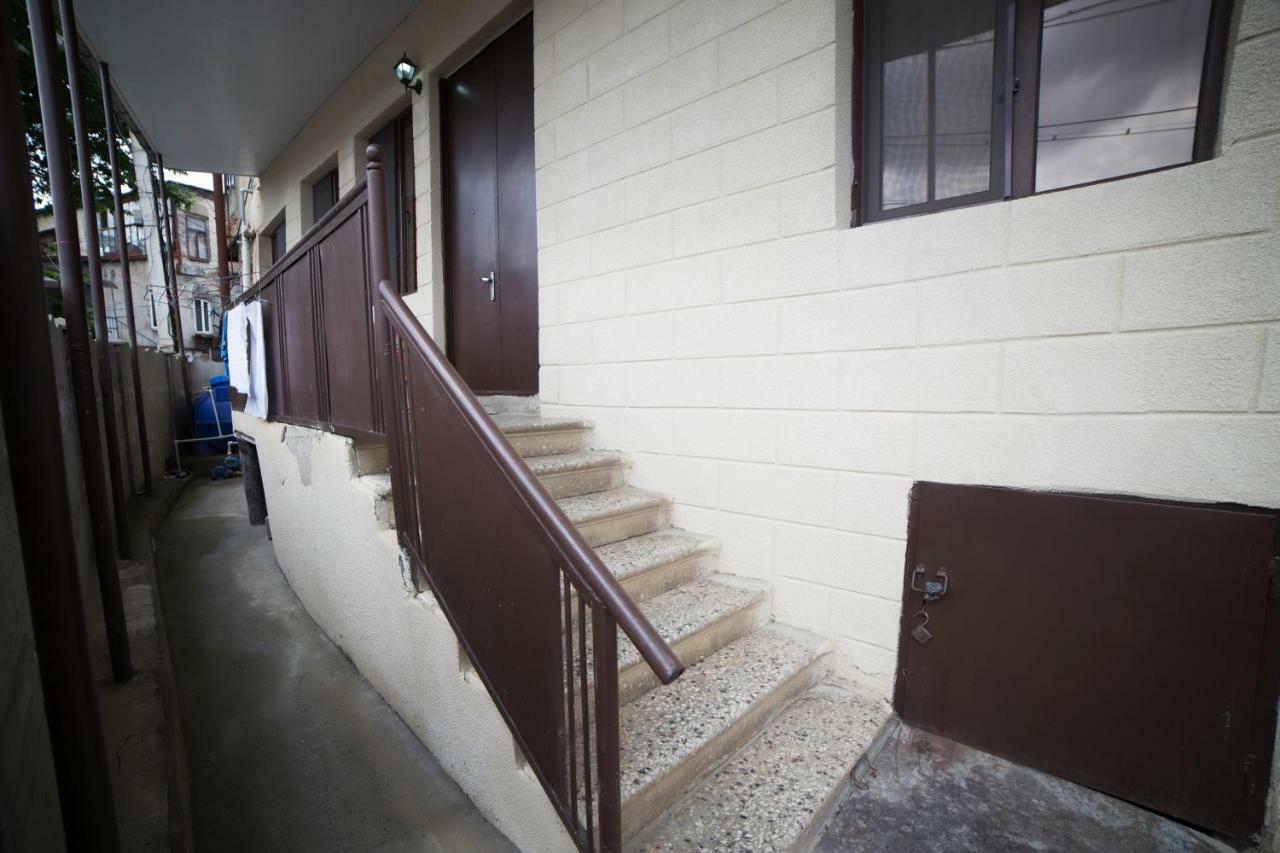 Guest House Theodora Кутаиси Экстерьер фото